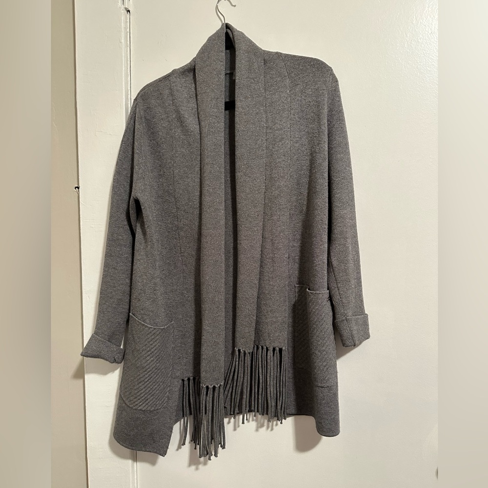 Tahari Grey Sweater - S